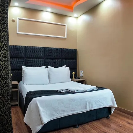Viva Hotel *
